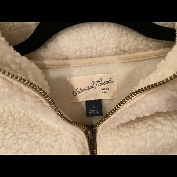 Fuzzy pullover jacket - Picture 2 of 3